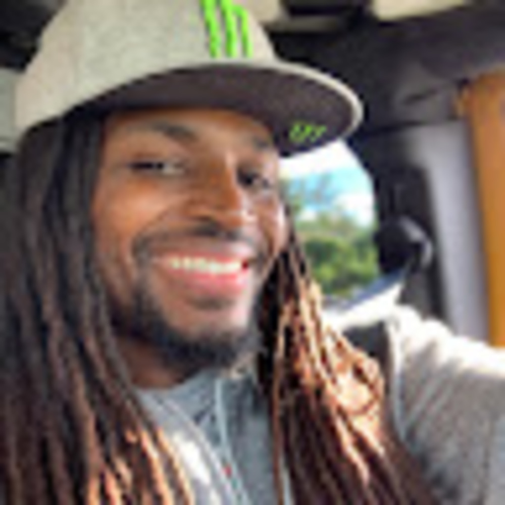 Meet your Posher, Leander